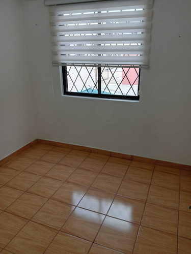 Casa De 4 Habitaciones Y 3 Baños