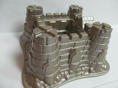 Molde Repostería Castillo Medieval Torta Aluminio Nordicware