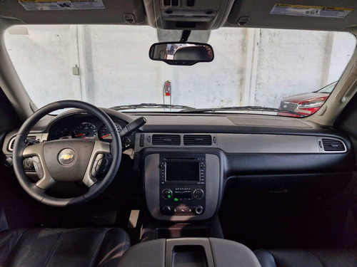Chevrolet Tahoe E Suv Piel Cd 2a Fila Asientos 4x4 At