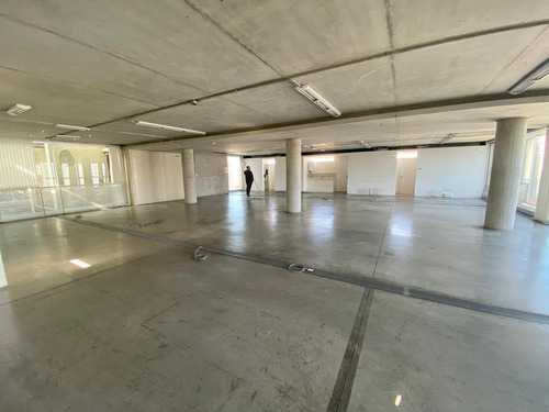 Oficina En Venta Con Renta En Saavedra - Semipiso - Dos Cocheras Mas Baulera Doble