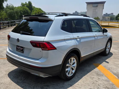 Volkswagen Tiguan 1.4 Comfortline Plus At