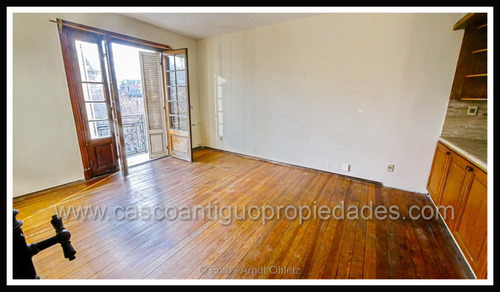 Imagen 3 de 14 de Piso Alto Sobre Plaza De Los Treinta Y Tres