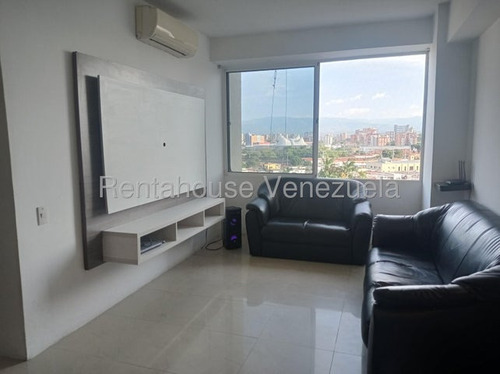 Maribel Morillo Asesor Inmobiliario De Rentahouse Vende Fabuloso Apartamento; Conectado A Planta Electrica; Cercano A Centro Comerciales Y Comercio Variado Del Este De Barquisimeto Lara