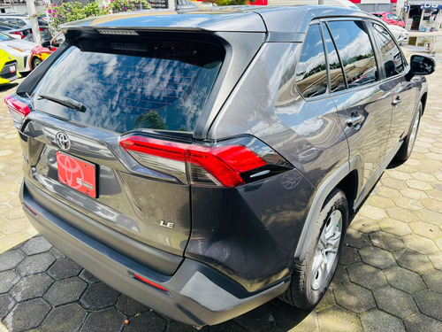 Toyota RAV4 2.5 Le At