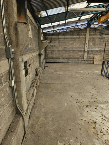 Nave Industrial Con Oficinas En Guadalupe Proletaria Gam