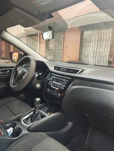 Nissan Qashqai .