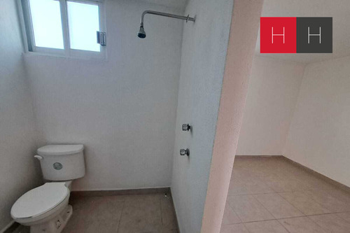 Casa En Venta En Puebla, Fuentes De Moratilla