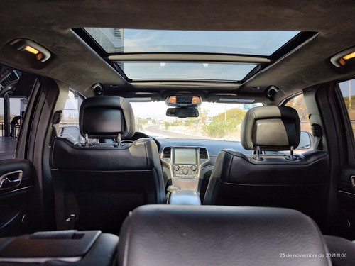 Imagen 10 de 15 de Jeep Grand Cherokee 2015 5.7 Summit 4x4 Mt