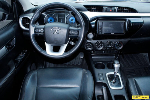 Imagen 19 de 25 de Toyota Hilux 2.8 Srv