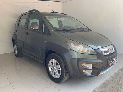 Imagem 3 de 10 de Fiat Idea Adventure Dual 2012