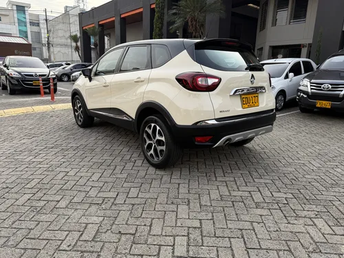 Renault Captur 2.0 Intens Automática