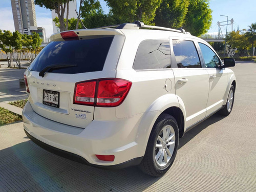 Dodge Journey 2.4 Sxt 7 Pasajeros Lujo At 2018
