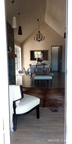 Departamento En Venta De 3 Dorm. En Frutillar