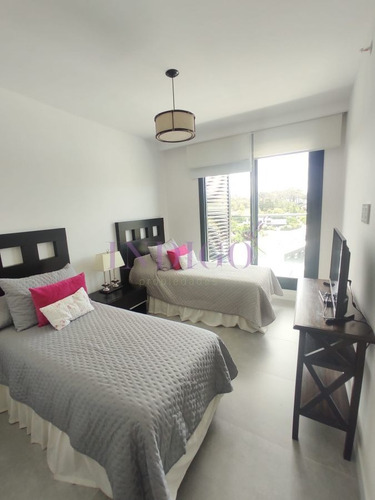 Imagen 18 de 20 de Venta De Apartamento 2 Dormitorios, Playa Mansa, Punta Del Este, Uruguay - Punta Del Este Mansa