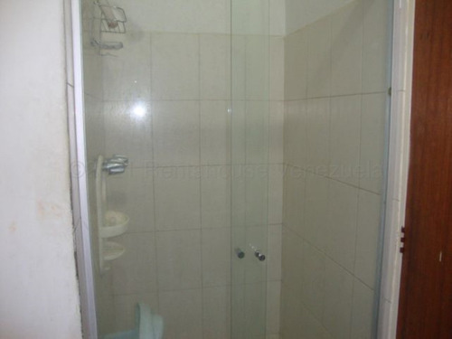 Milagros Inmuebles Apartamento Venta Cabudare Lara Av Intercomunal Barquisimeto Acarigua Economica Residencial Economico Código Inmobiliaria Rent-a-house 25-5593