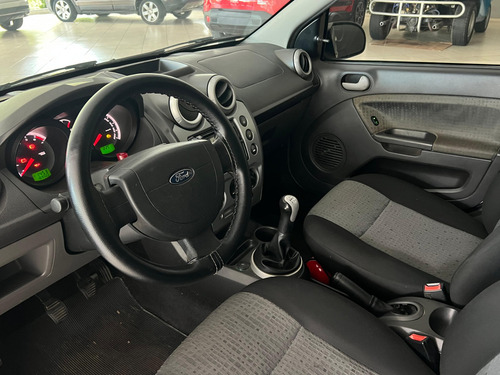 Ford Fiesta 1.6 MPI CLASS SEDAN 8V FLEX 4P MANUAL