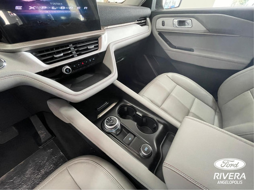 Ford Explorer Active