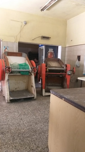 Imagen 13 de 30 de Local Comercial + Depósito En Venta Berazategui Oeste