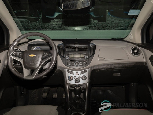 Imagen 10 de 12 de Chevrolet Tracker 1.8 Ltz Fwd Mt 140cv 2015