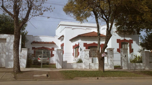 Casa En Venta En Colon, Entre Ríos - Dacal Bienes Raíces