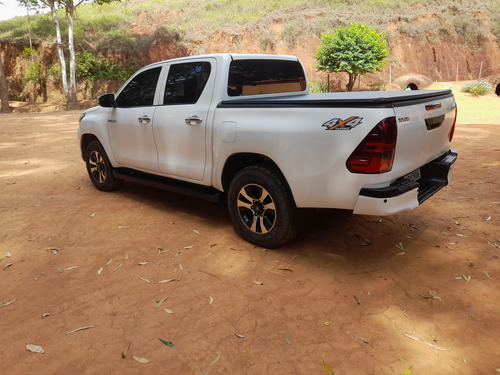 Toyota Hilux 2.8 Std Power Pack Cab. Dupla 4x4 Tdi 4p