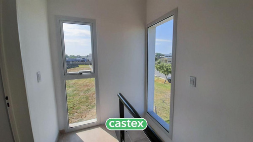 Imagen 19 de 30 de Casa En Venta En Santa Lucía, Pilar Del Este