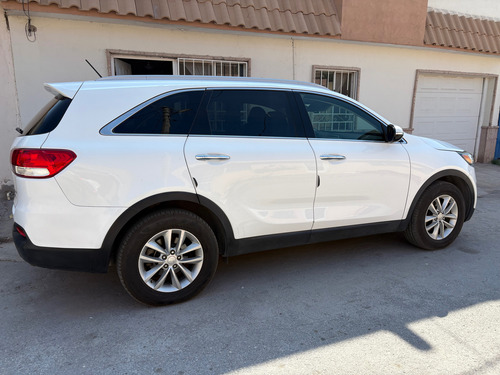 Kia Sorento 2.4 Lx At
