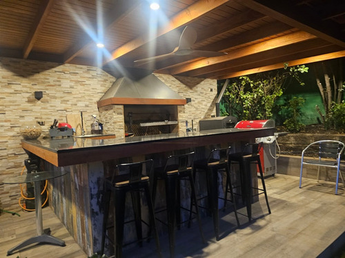 Hermosa Casa Chilena En Arriendo Piedra Roja