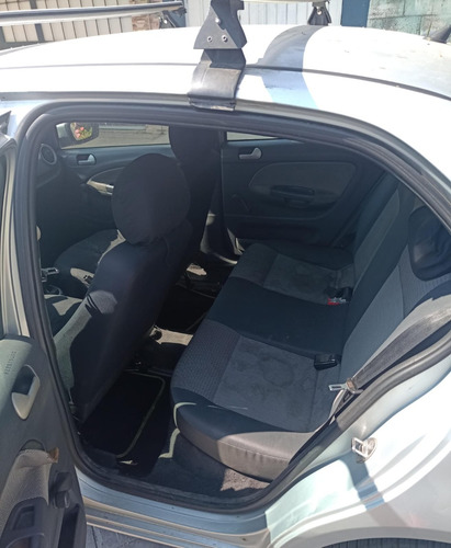 Volkswagen Gol Sedan 1.6 Cl Sin Aa Mt