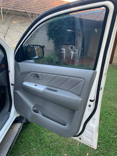 Toyota Hilux 3.0 Cd Srv Cuero I 171cv 4x4 4at 2011