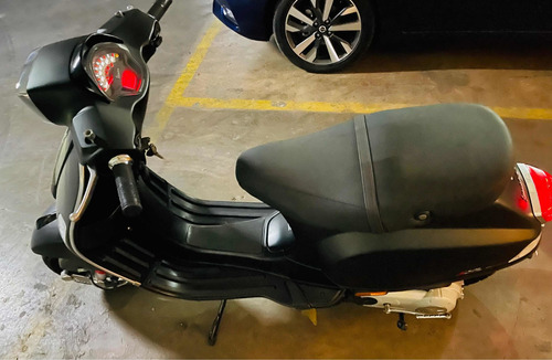 Imagen 14 de 17 de Vespa Sxl 150 Cc