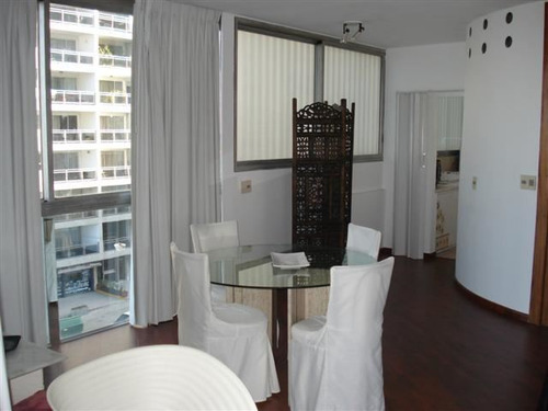 Apartamento 2 Dormitorios En Rambla De Pocitos