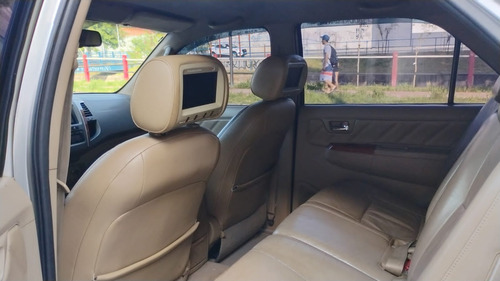 Toyota SW4 3.0 Srv 7l 4x4 5p