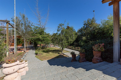 Gran Terreno Con Casa En Lo Barnechea