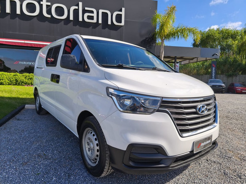 Hyundai H-1 5 Pasajeros - Motorland Permuto / Financio