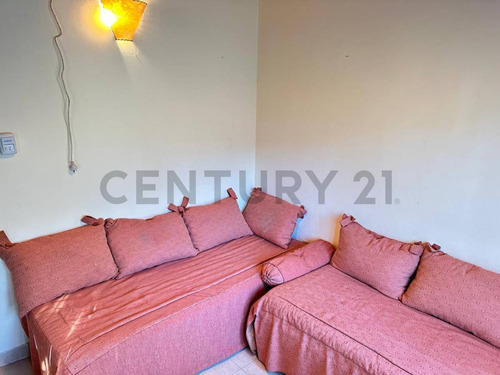 Venta Casa En Valeria Del Mar. Multifamiliar. Pinamar