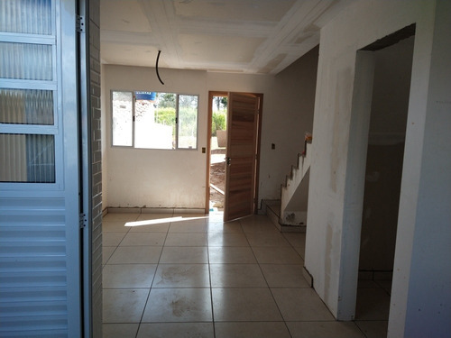 Imagem 6 de 12 de Casa Em Fase De Acabamento A Venda!!