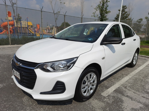 Imagen 1 de 15 de Chevrolet Onix 1.0 Lts 3 Cil Turbo Mt Ls 2021