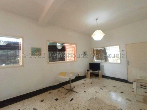 Imagen 6 de 17 de Casa En Venta Urb El Toro, Las Delicias. Maracay 23-10151 Hc