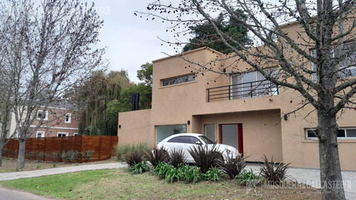 Casa En Venta - Boat Center.