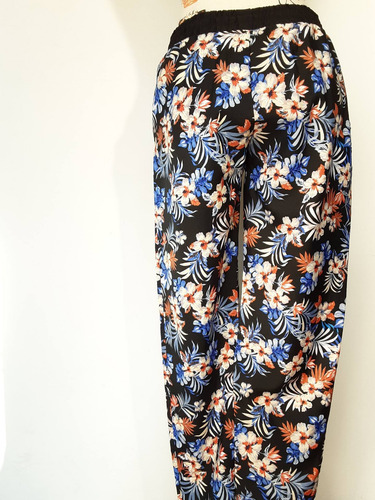 Imagen 4 de 10 de Pantalon Recto Floreado Tipo Playero Con Elástico, Talla S