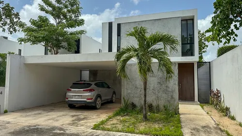 Casaden Venta En San Jose Tulipanes, Cholul