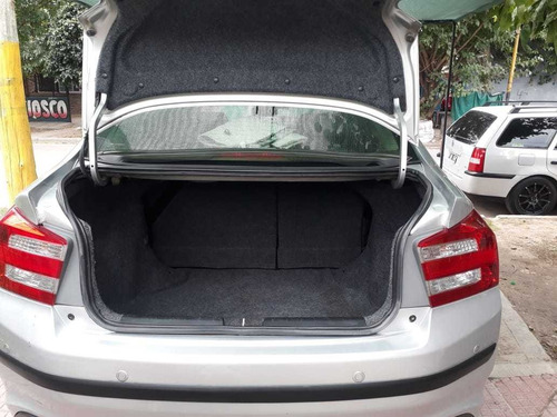 Imagen 9 de 14 de Honda City Exs Mt