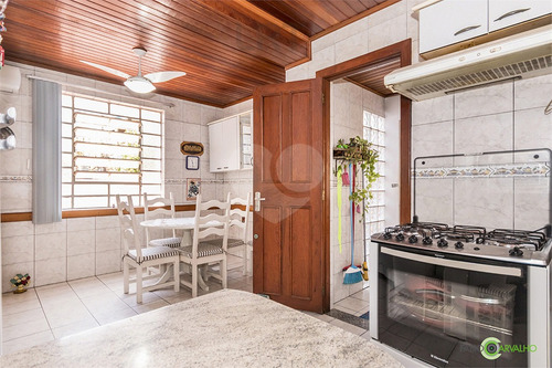 Imagem 30 de 30 de Vende Maravilhosa Casa, Três Quartos, Suíte, 5 Vagas De Garagem E Churrasqueira. - Reo617332