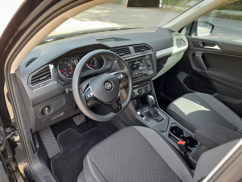 Imagen 11 de 15 de Volkswagen Tiguan 2020 1.4 Trendline Plus At