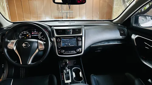 Nissan Altima 2.5 Advance Navi Cvt