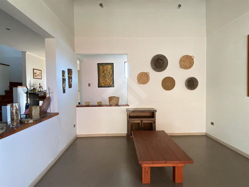 Casa En Venta De 4 Dorm. En Quilpué