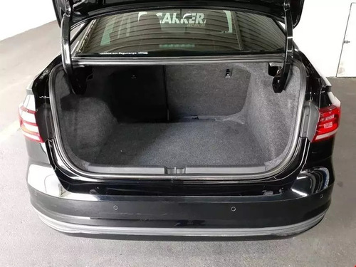 Imagem 5 de 12 de Volkswagen Virtus 2018 1.0 Comfortline 200 Tsi Aut. 4p