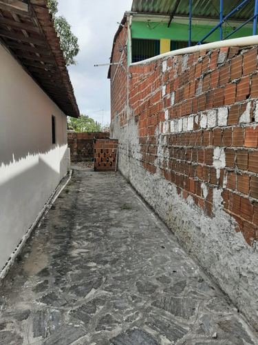 Imagem 8 de 10 de Casa Para Venda - 009924