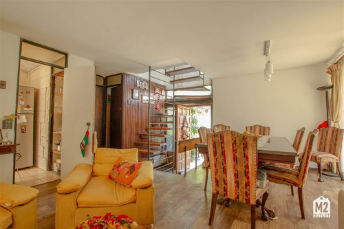 10% Off Casa En Venta De 6 Dorm. En Ñuñoa